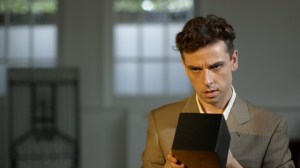 iro_casper-stills-withblackbox